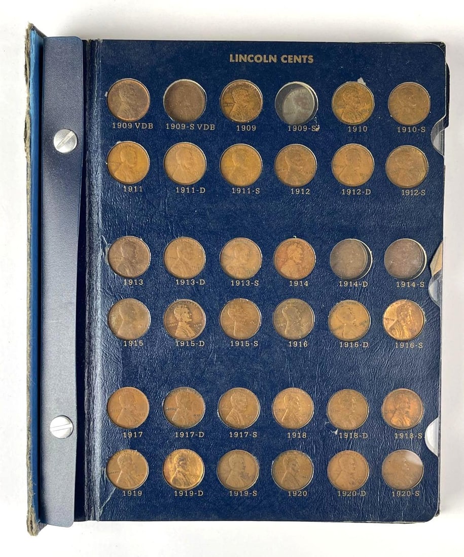 Group of 241 US Lincoln Head Cents in a Whitman Coin Album (1 of 7)