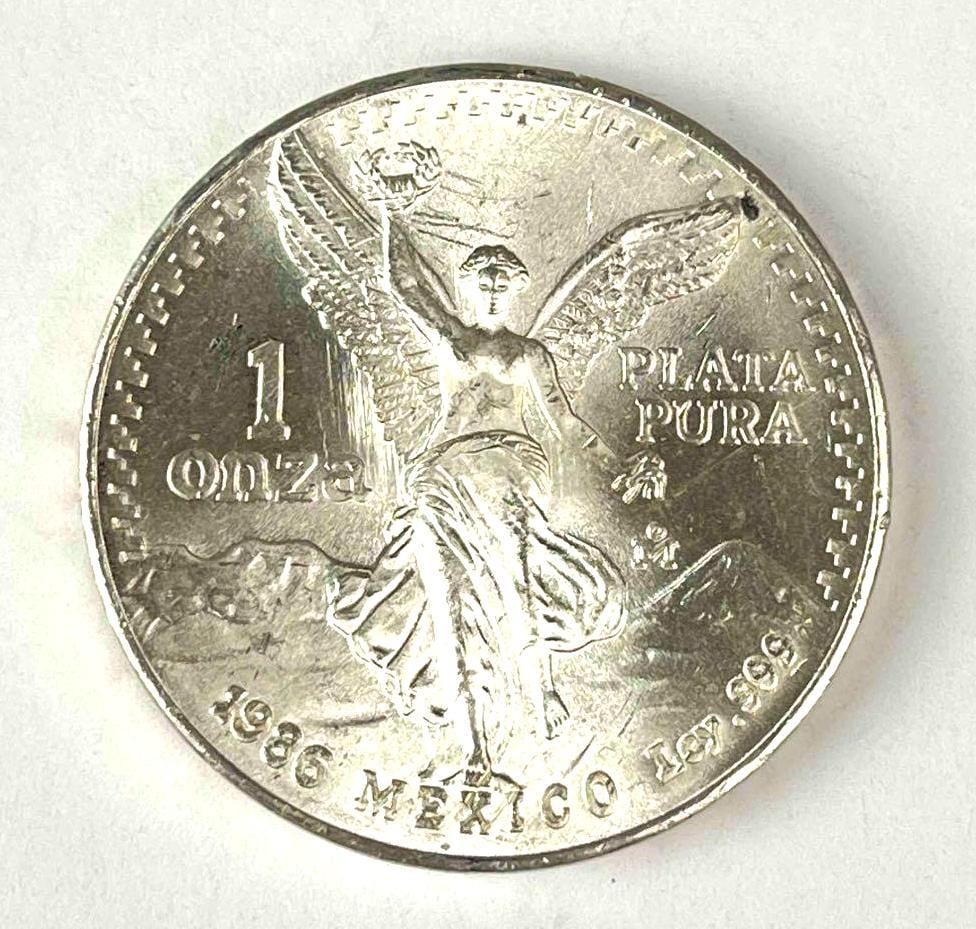 1986 Mexico Libertad 1 Onza 1 oz .999 Fine Silver Round: 1986 Mexico Libertad 1 Onza 1 oz .999 Fine Silver Round