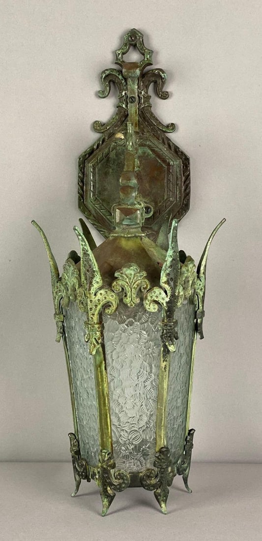 Vintage Gothic Wall Sconce with Textured Glass Panels: Untested, measures 19 inches H x 8 inches W x 8 inches D