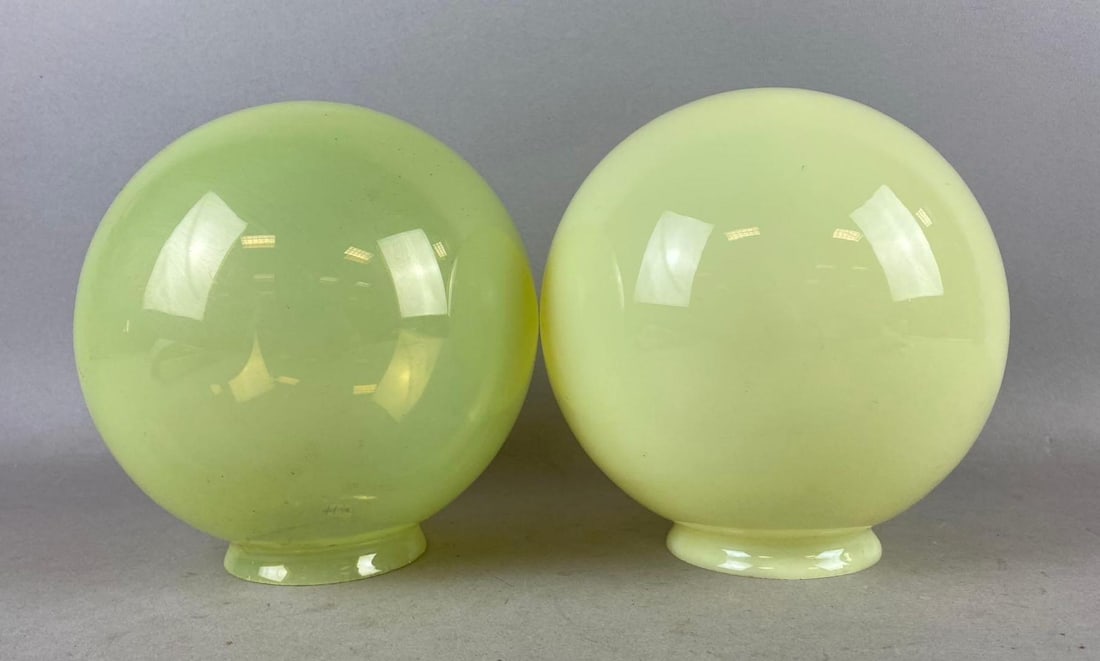 Group of 2 Vintage Uranium Vaseline Glass Globe Lamp Shades (1 of 3)