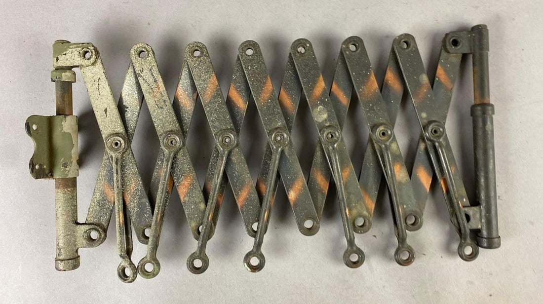 Vintage Collapsible Metal Scissor Mechanism: Works. Measures 31 inches when extended.
