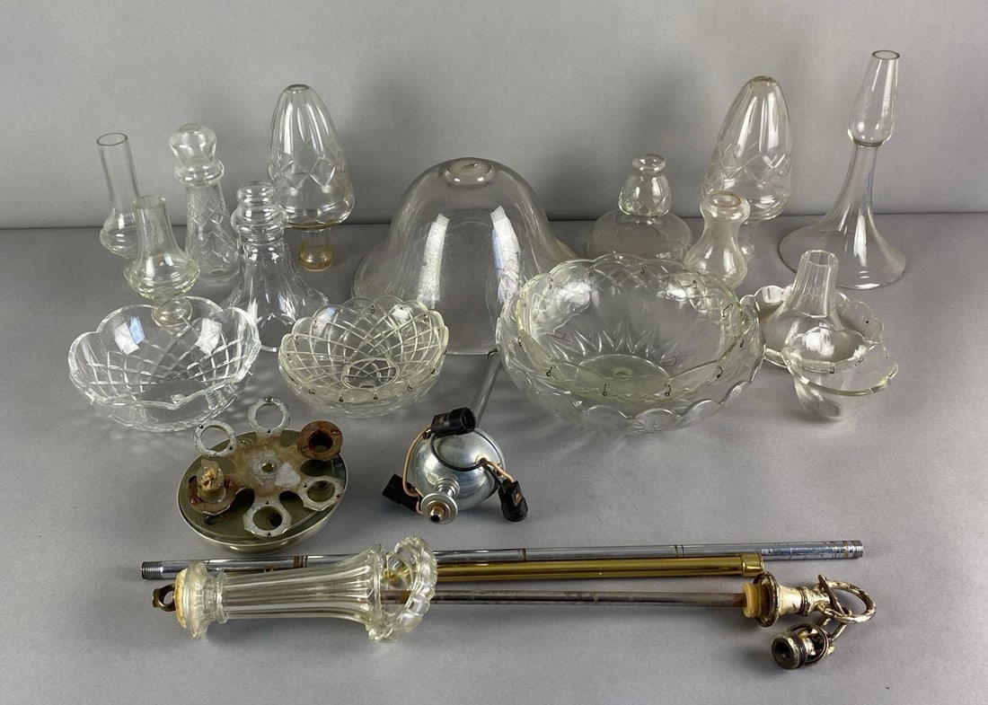 Assorted Glass/Crystal and Metal Chandelier Parts (1 of 3)