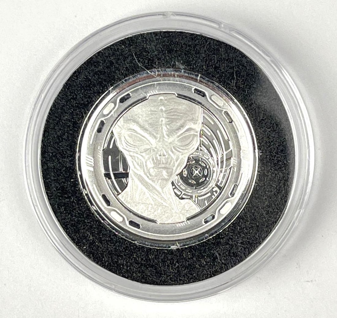 2022 Republic of Ghana 2 Cedis Alien 1/2 oz 999 Fine Silver Coin: 2022 Republic of Ghana 2 Cedis Alien 1/2 oz 999 Fine Silver Coin
