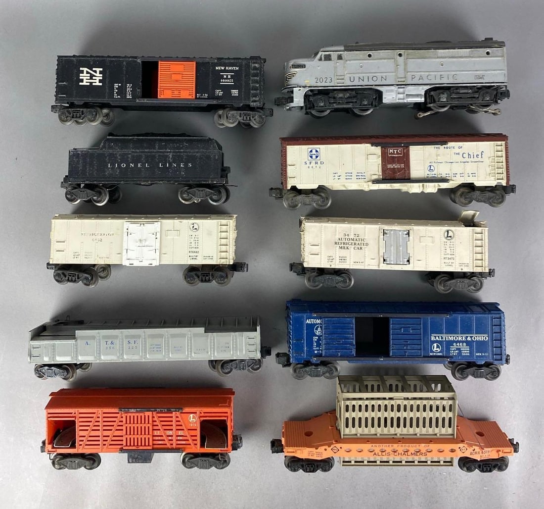 Group of Lionel O Scale Locomotive and Train Cars (1 of 3)
