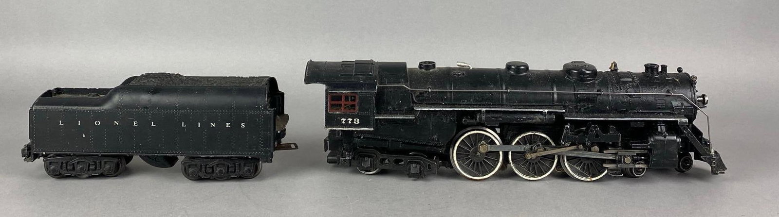 Lionel Lines O Scale No. 773 Steam Locomotive and Tender (1 of 3)
