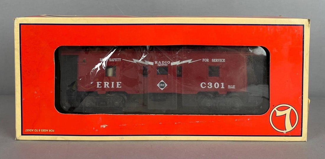 Lionel O Scale Erie Bay Window Caboose: Original packaging, C301
