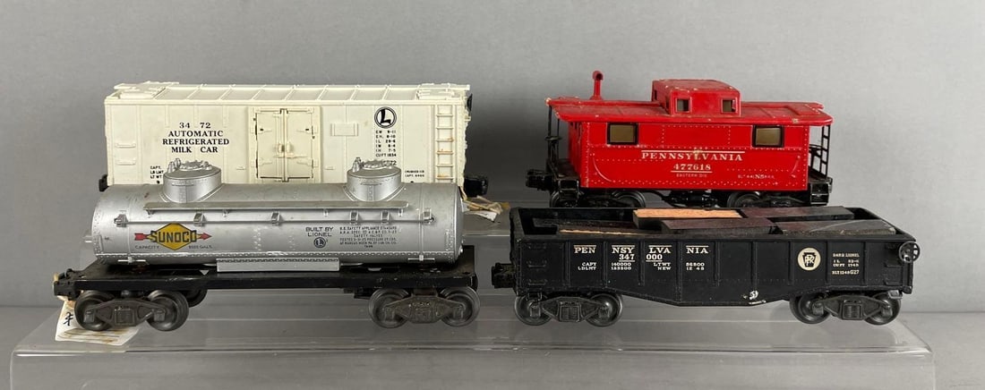Group of Lionel O Scale Train Cars (1 of 3)