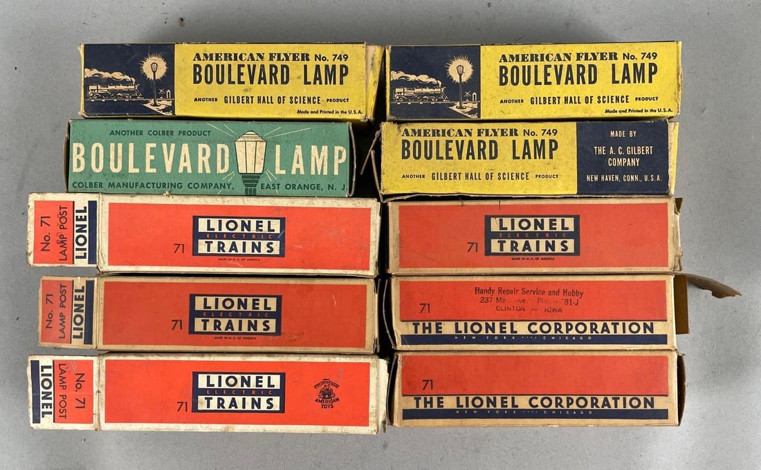 Group of Lionel / American Flyer O Scale Lamp Posts (1 of 2)