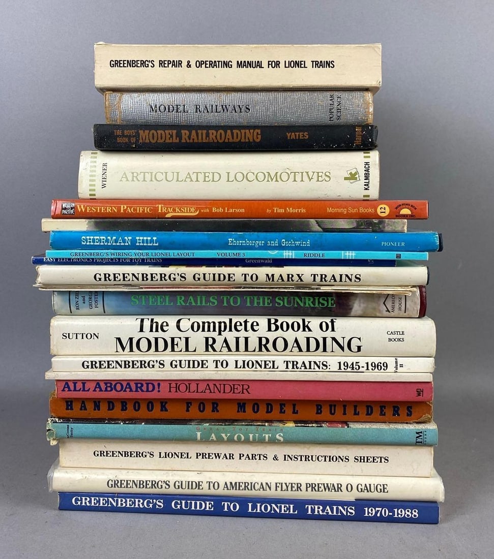 Group of Assorted Model Railroad Building Books and More (1 of 3)