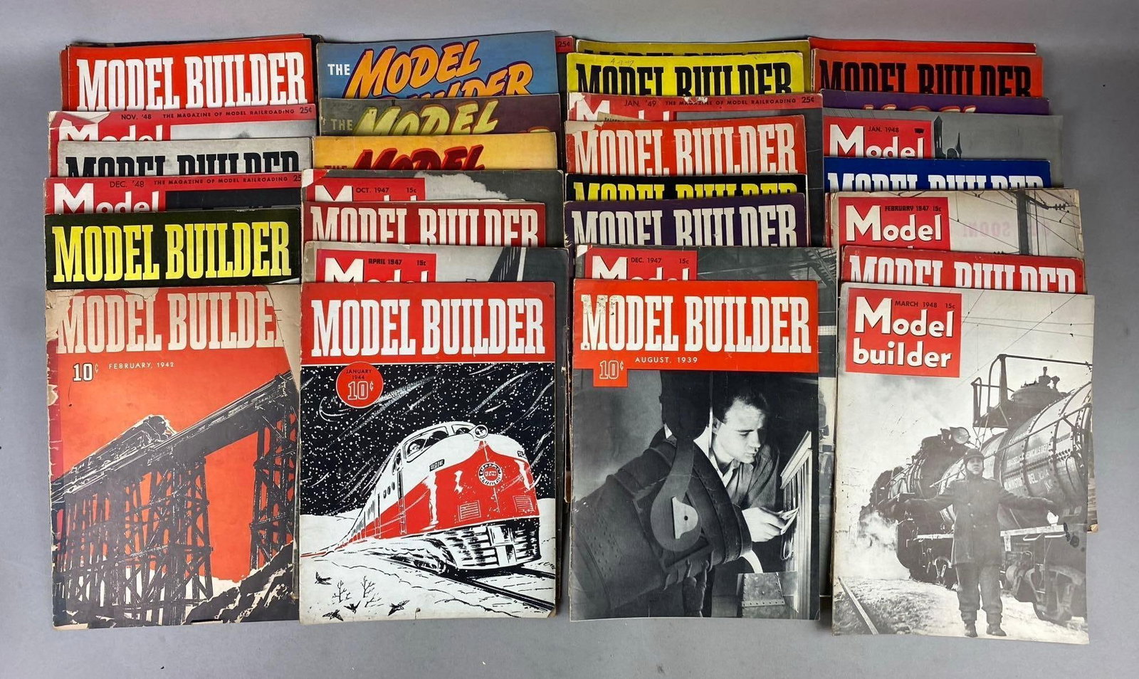 Group of Assorted Antique 1940s Model Builder Train Enthusiast Magazines and More (1 of 3)