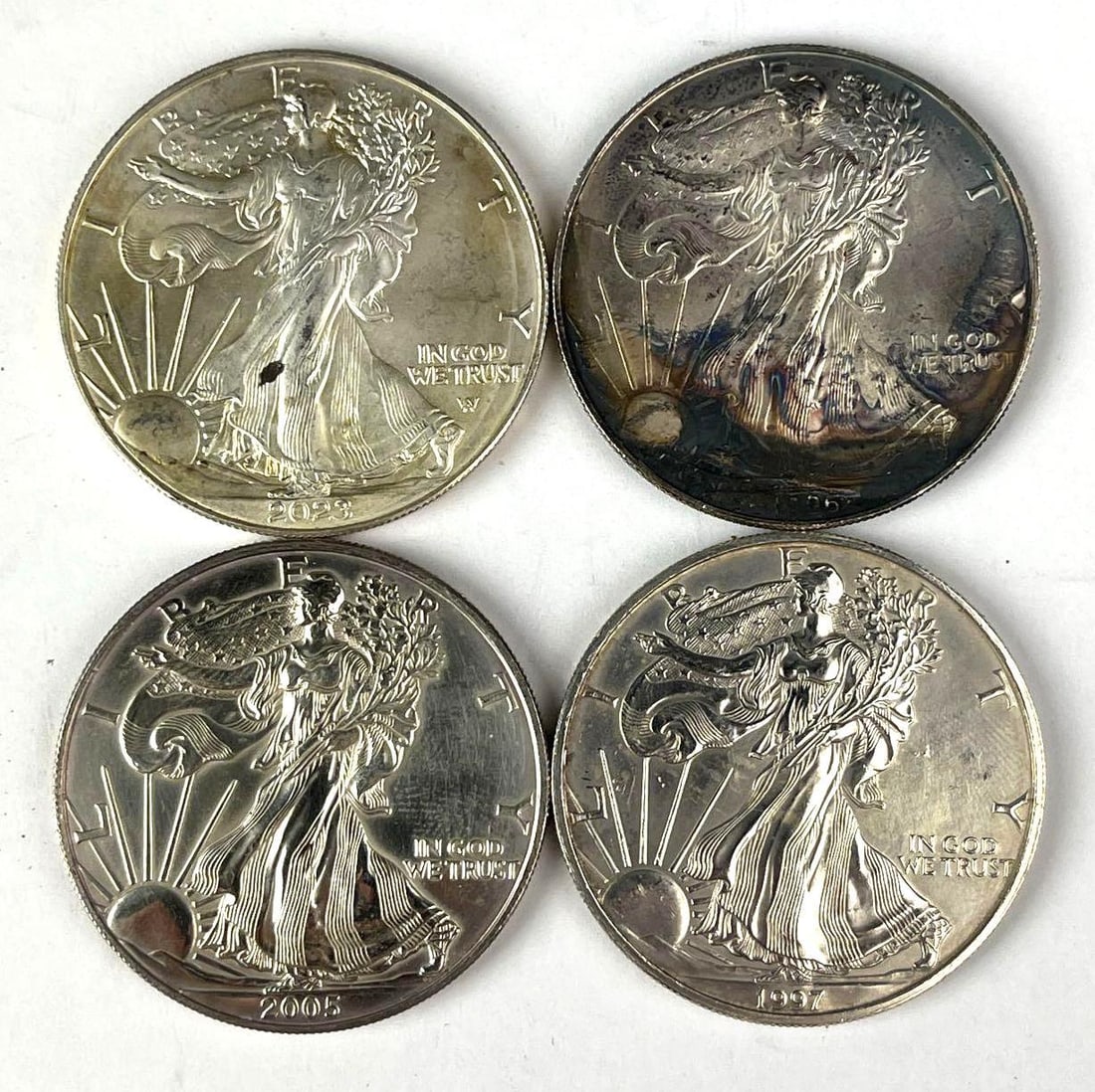 Group of 4 US $1 American Silver Eagles 1 oz Fine Silver Coins (1 of 2)