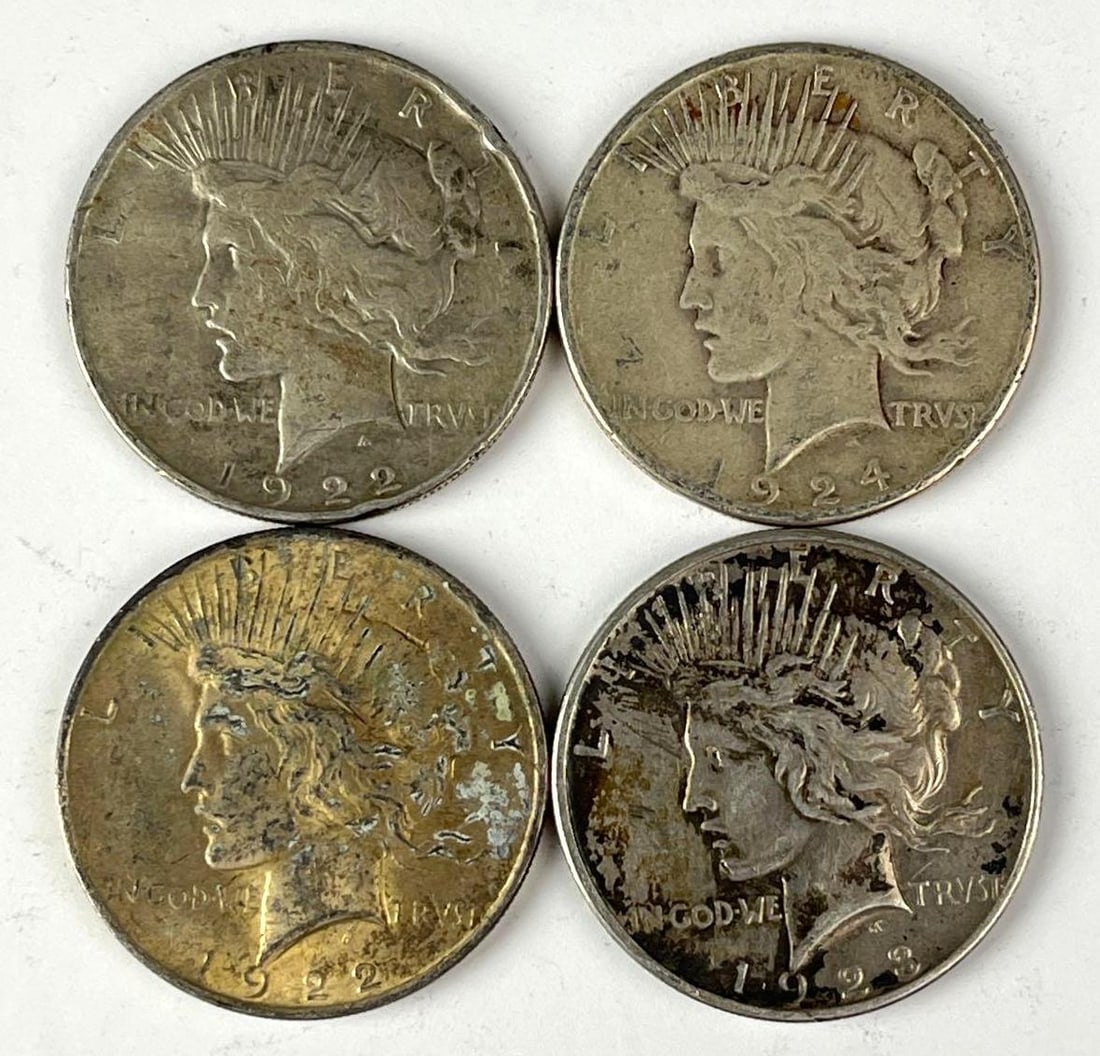Group of 4 US Peace Silver Dollars: Group of 4 US Peace Silver Dollars