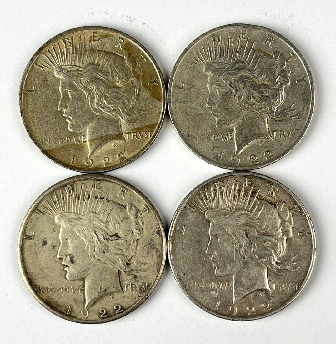 Group of 4 1922 US Peace Silver Dollars: Group of 4 1922 US Peace Silver Dollars