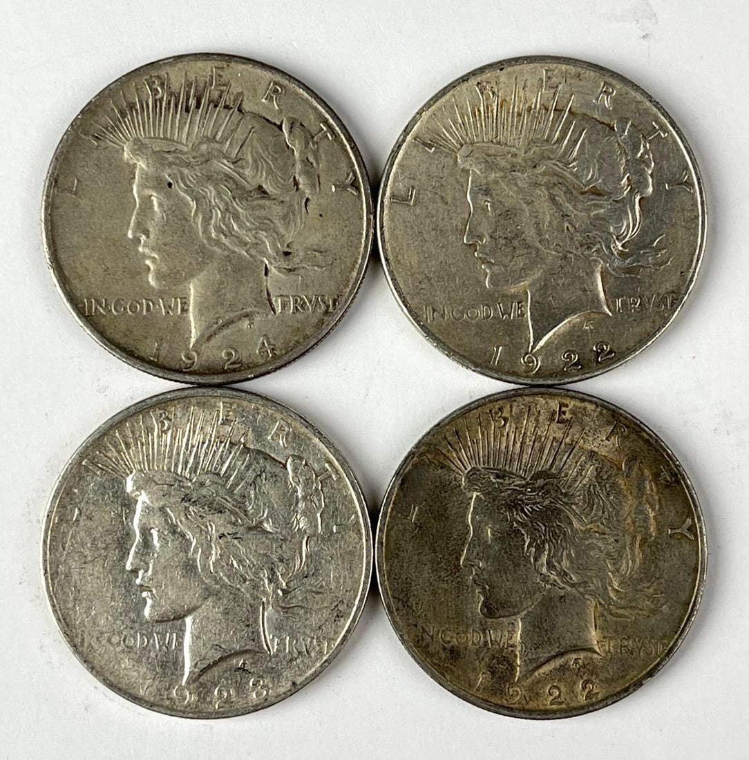 Group of 4 US Peace Silver Dollars: Group of 4 US Peace Silver Dollars