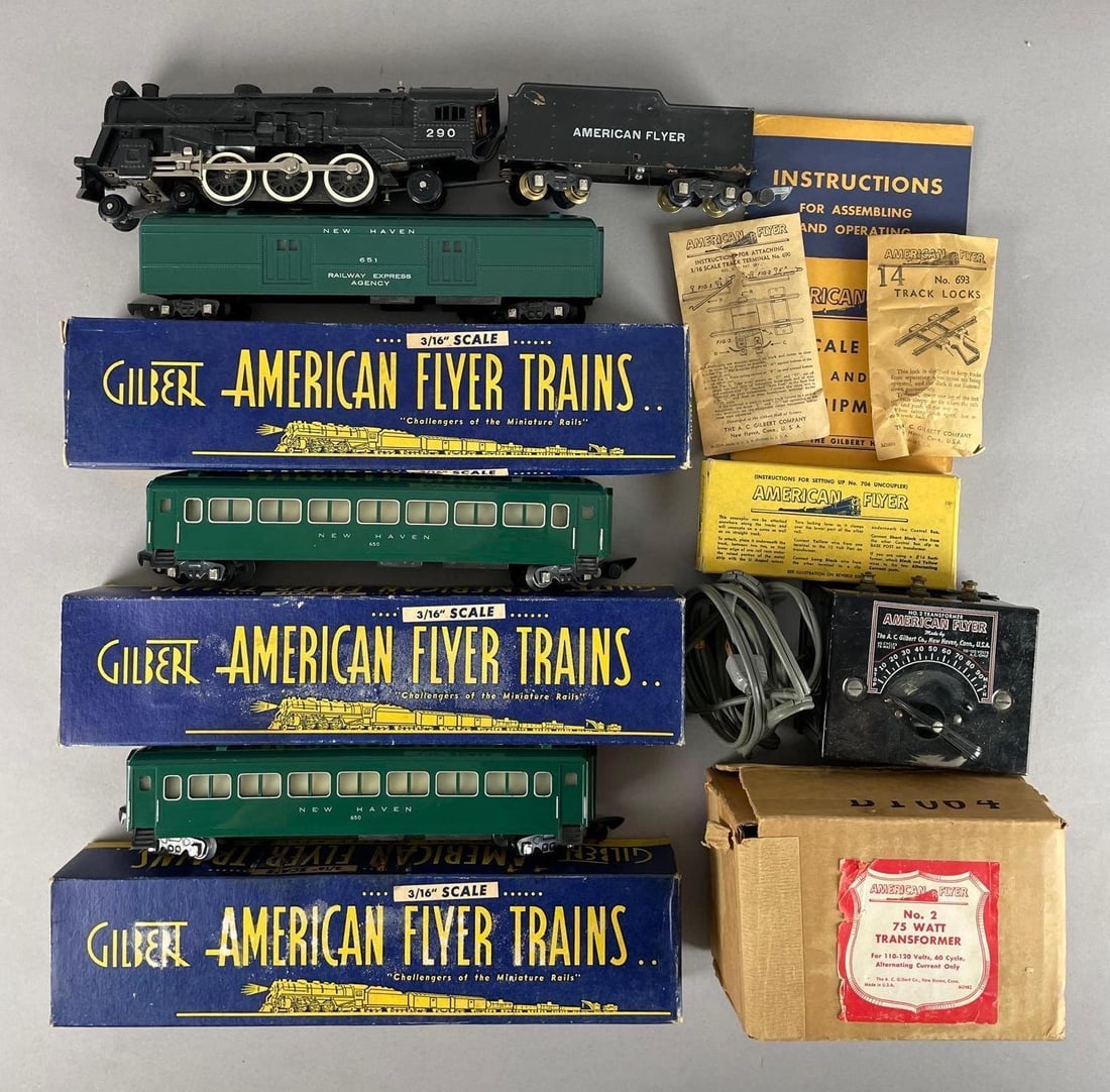 American Flyer S Scale Steam Locomotive Train Set: Pacific 290 4-6-2 with tender, New Haven cars, transformer and more