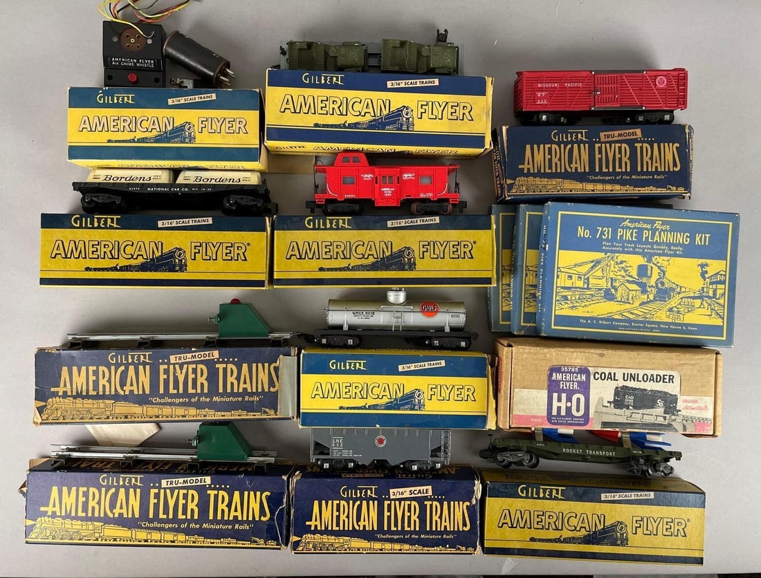 Group of American Flyer S Scale Train Cars and More (1 of 2)