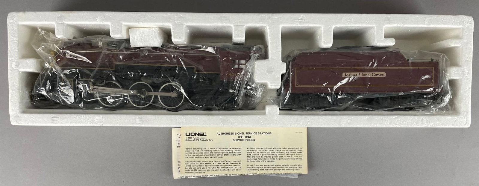 LE Series Lionel O Scale Joshua Lionel Cowen Steam Locomotive and Tender (1 of 3)
