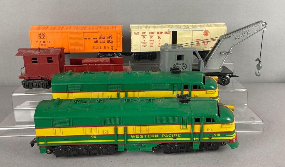 Marx O Scale Western Pacific Diesel Train Set (1 of 3)