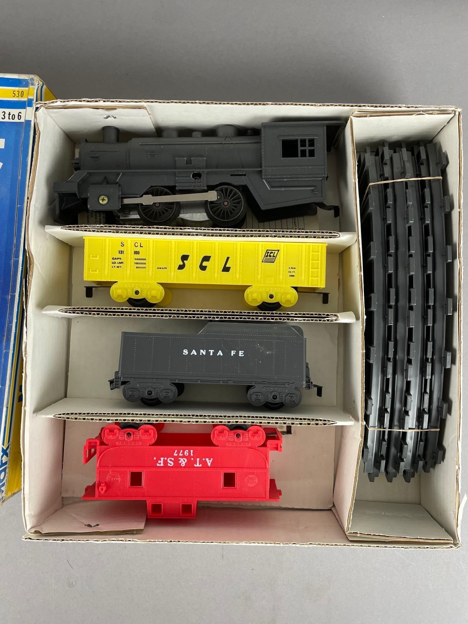 Marx O Scale Wind-Up Mechanical Train Set - 2