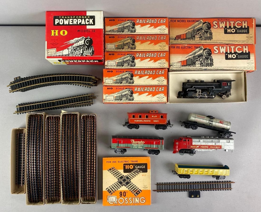 Group of HO Scale Train Cars and Tracks (1 of 3)