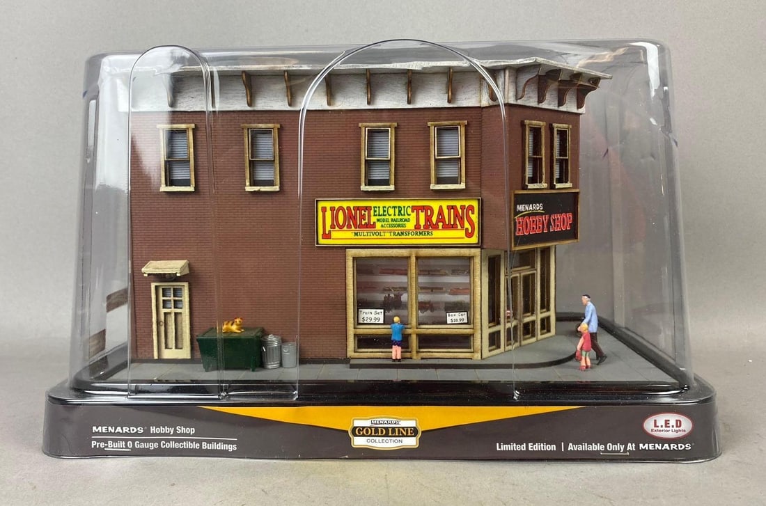 NOS 2015 Menards Gold Line Collection Hobby Shop O Gauge Building (1 of 4)