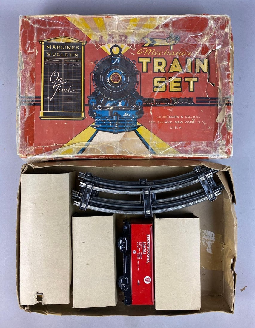 Pre-War Marx Mechanical O Gauge Wind-Up Train Set (1 of 5)