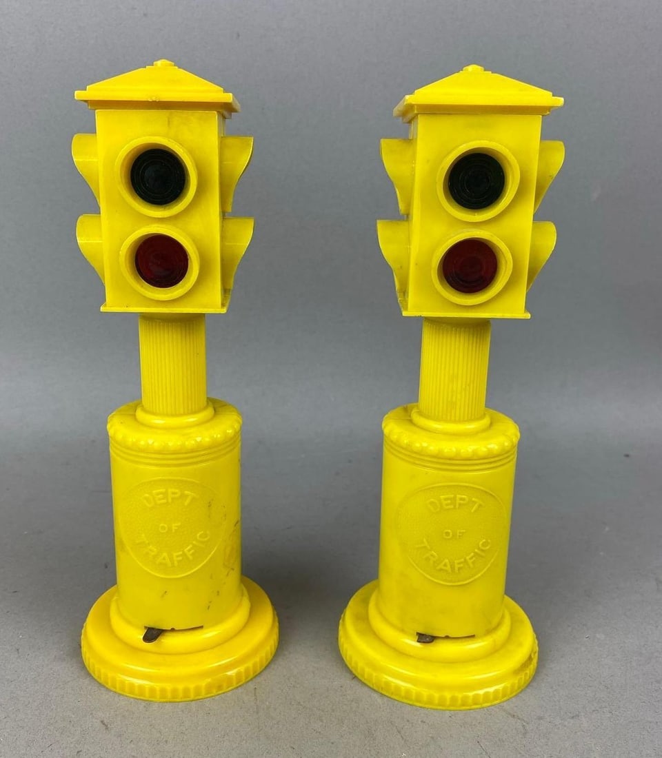 Group of 2 1960s Marx Toys O Gauge Department of Traffic Signal Lights (1 of 3)