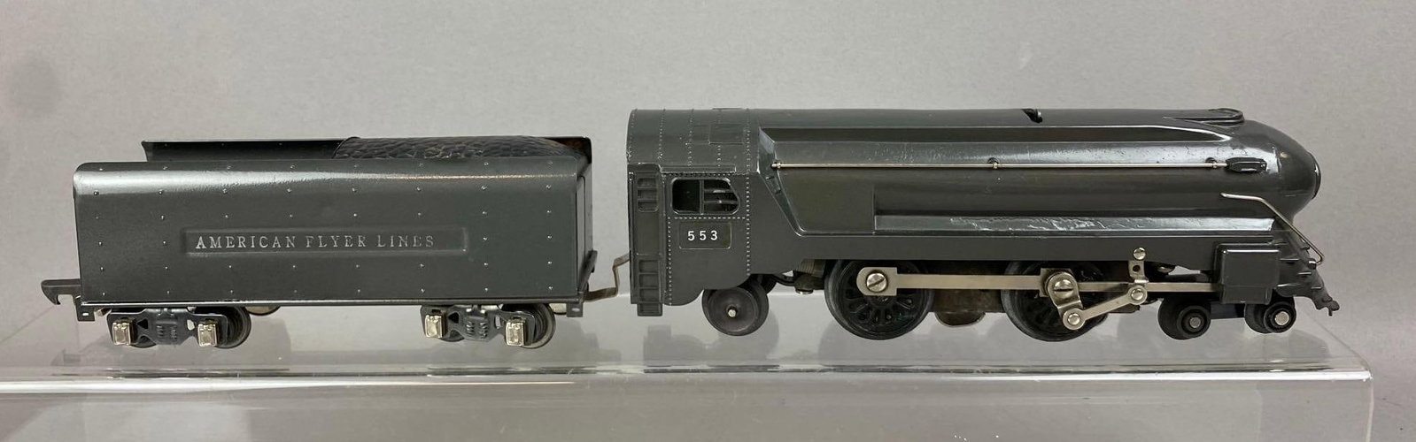 Pre War 1940s American Flyer Streamlined 553 S Gauge Steam Locomotive and Tender (1 of 3)
