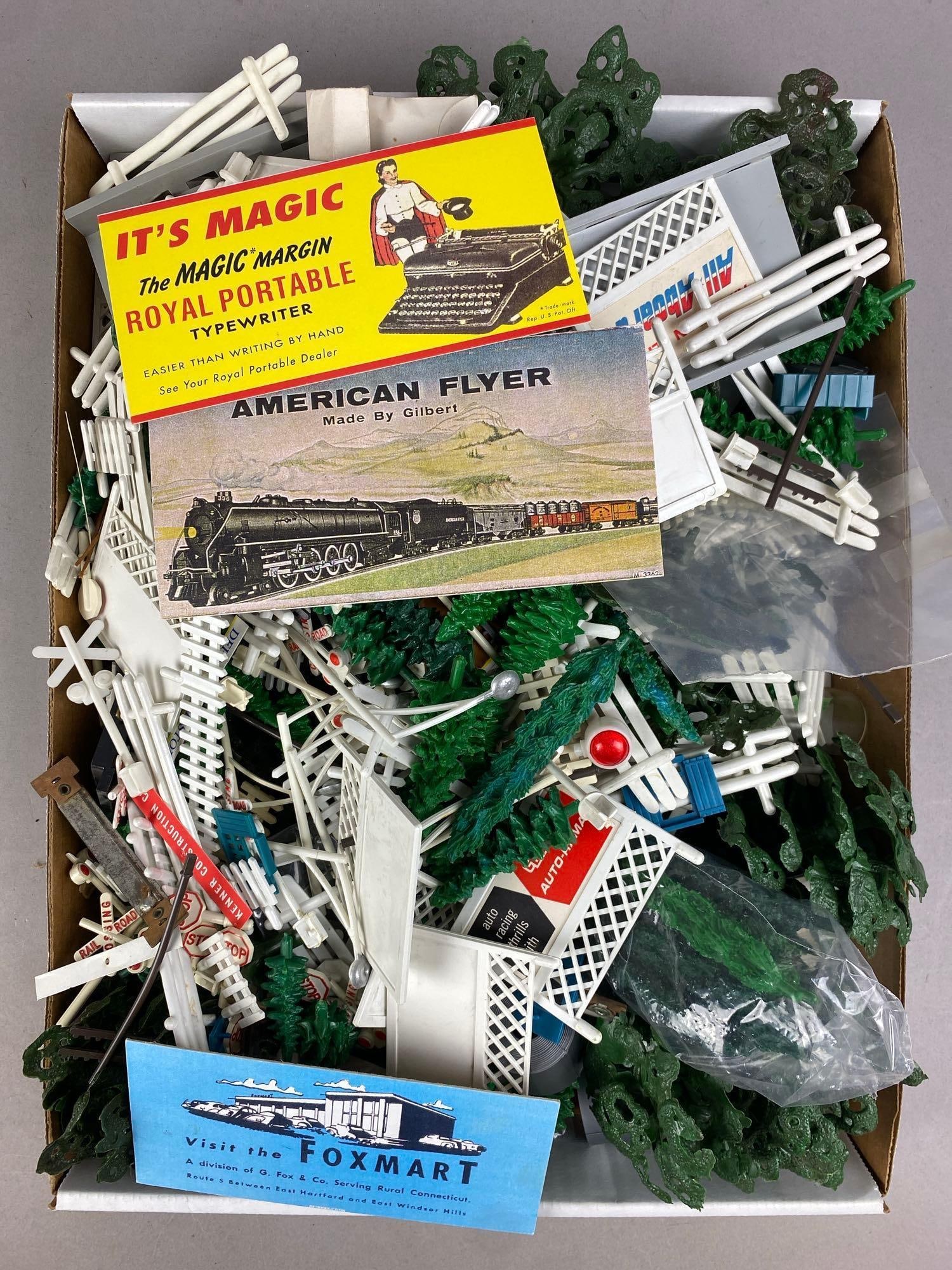 Vintage 1960s American Flyer Gilbert S Scale Landscape Pieces and More (1 of 2)