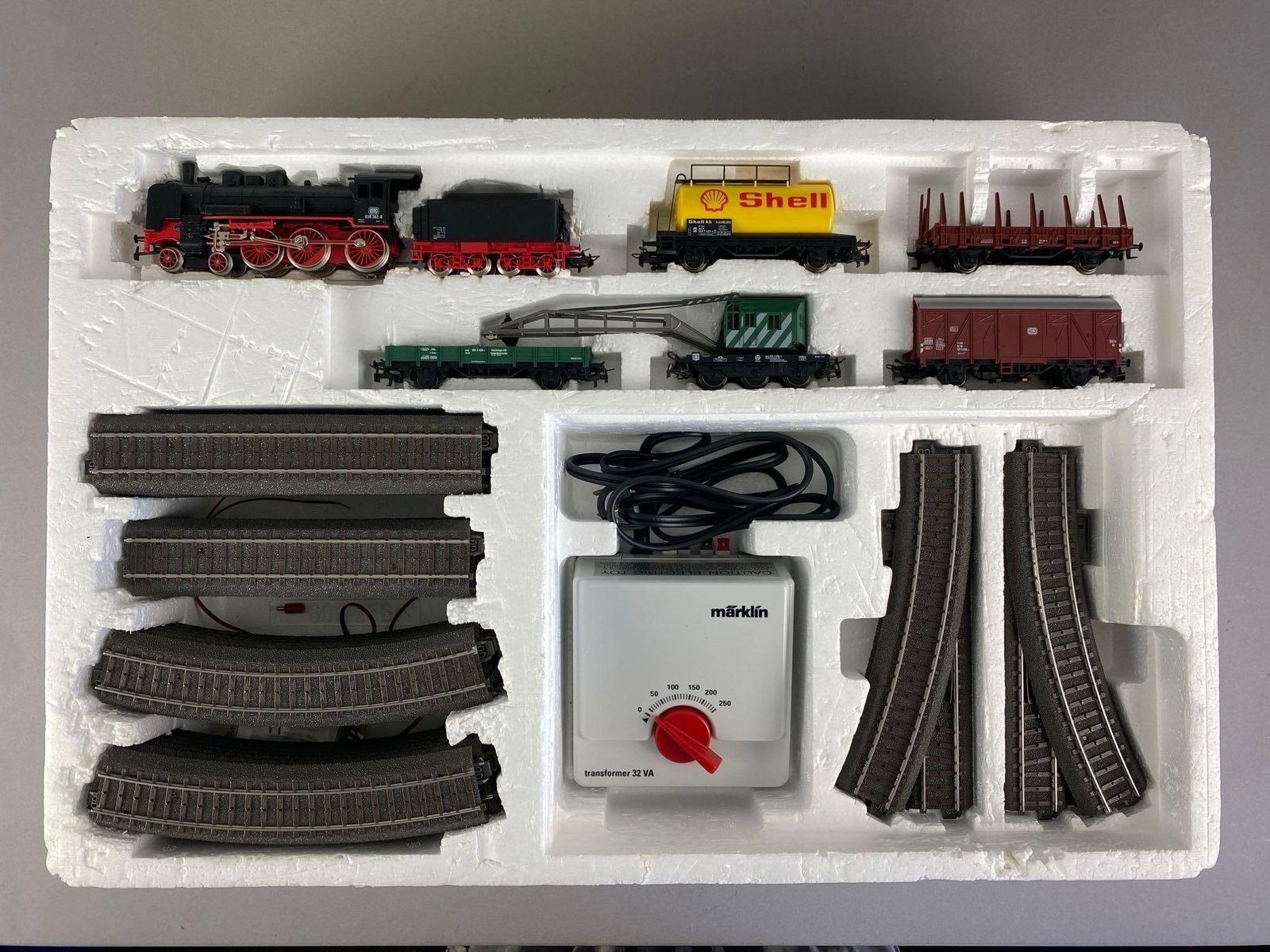 Marklin HO Scale Einsteigen und Losfahren Starter Train Set - 3