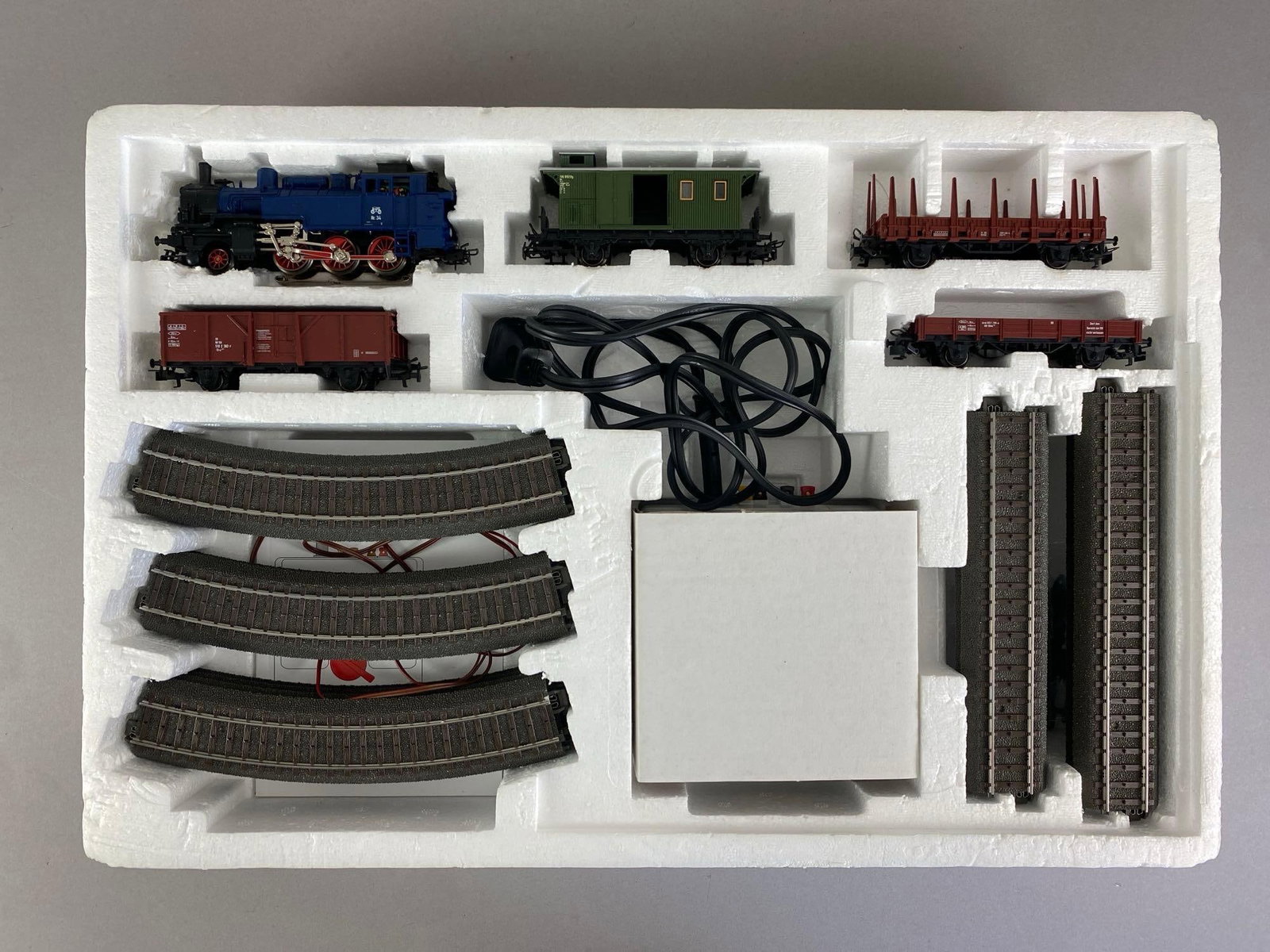 Marklin HO Scale Train Starter Set - 3