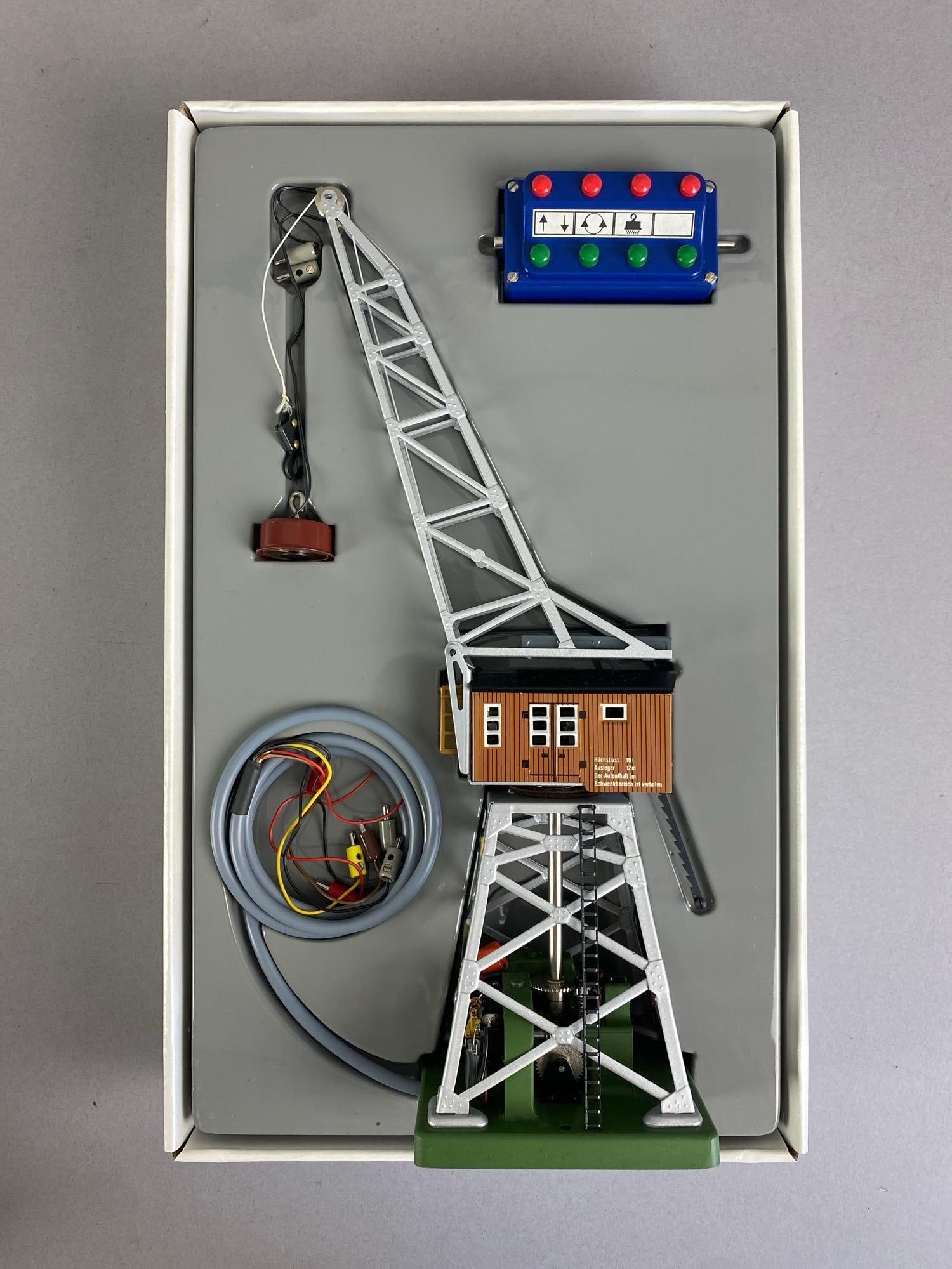 Marklin HO Scale Remote Controlled Rotary Crane - 2
