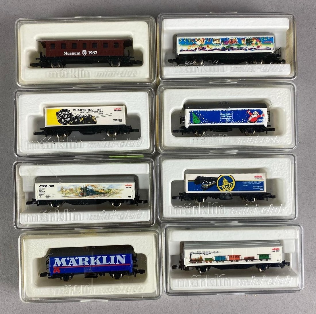 Group of 8 Marklin Z Scale Mini Club Train Cars (1 of 3)