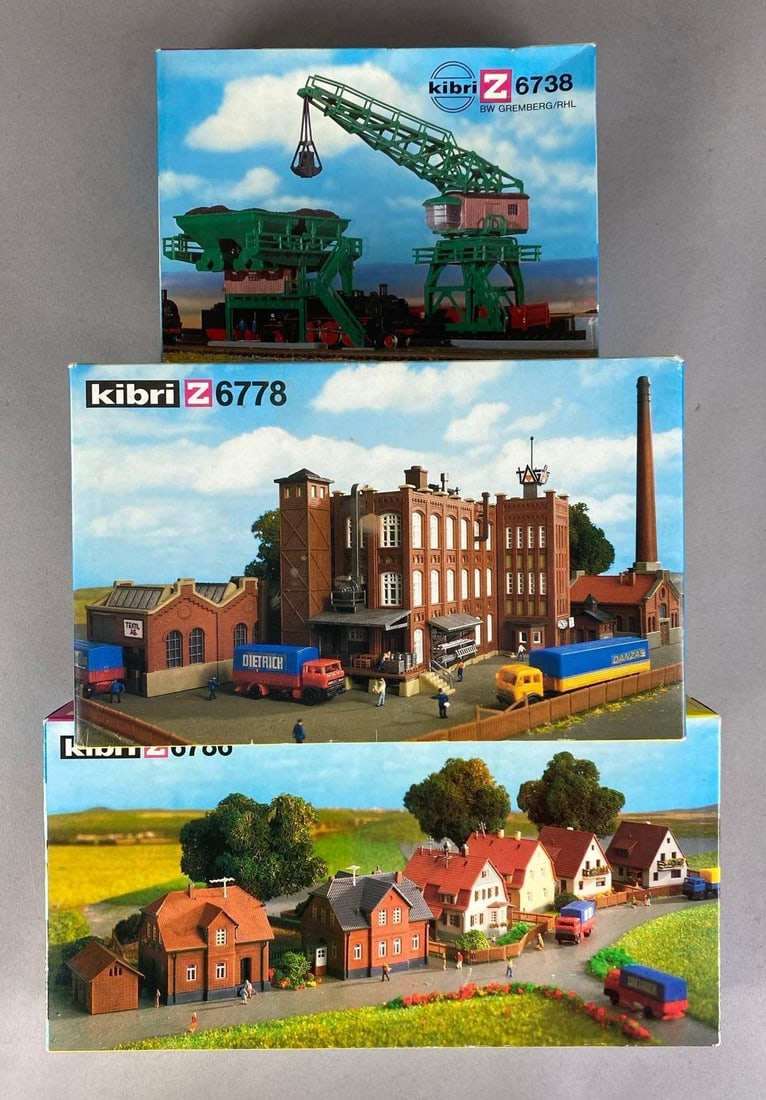 Kibri Z Scale Plastic Model Building Kits (1 of 4)