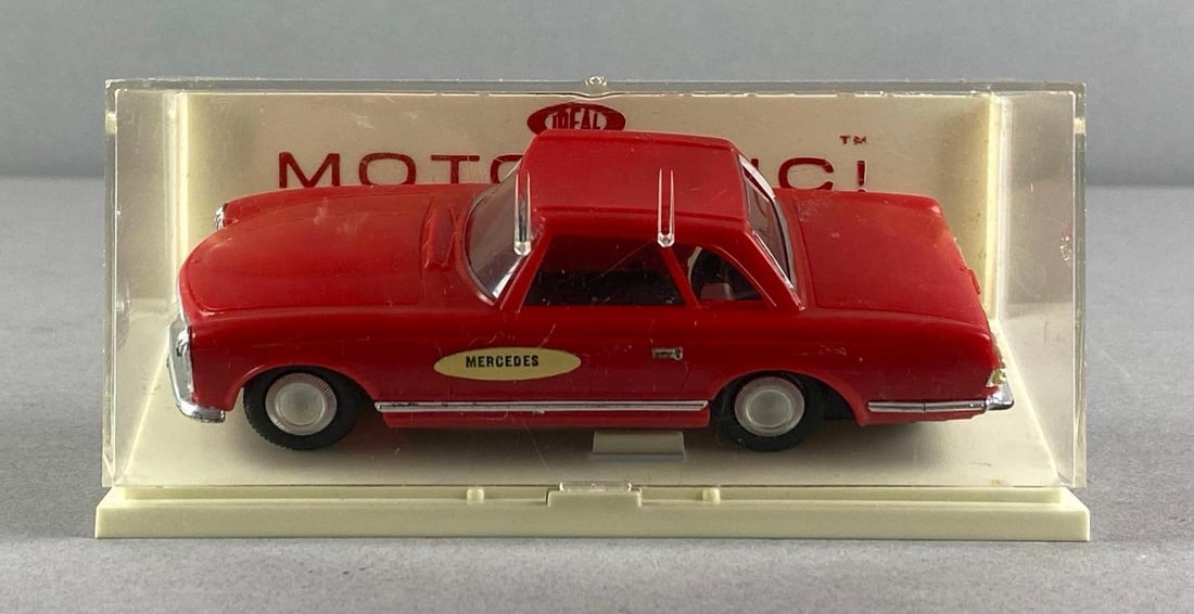 Vintage Ideal Motorific Mercedes Motorific Battery Operated Slot Car (1 of 3)