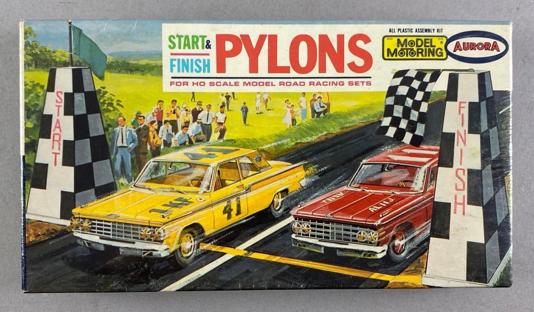 1962 Aurora HO Scale Start Start and Finish Pylons: Sealed, box measures 4 1/2 inches H x 8 inches W x 1 inches D
