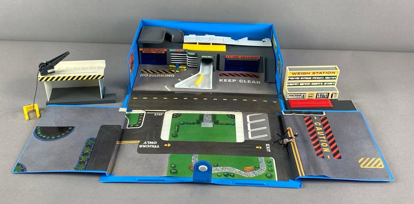 1990 Galoob Micro Machines Truck N Service Center Playset: missing parts No. 19 and 20, measures 7 1/2 inches H x 12 inches W x 3 inches D