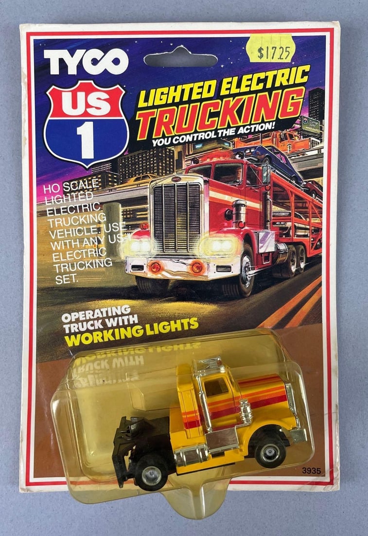 Tyco U.S. 1 HO Scale Electric Trucking Slot Truck (1 of 2)