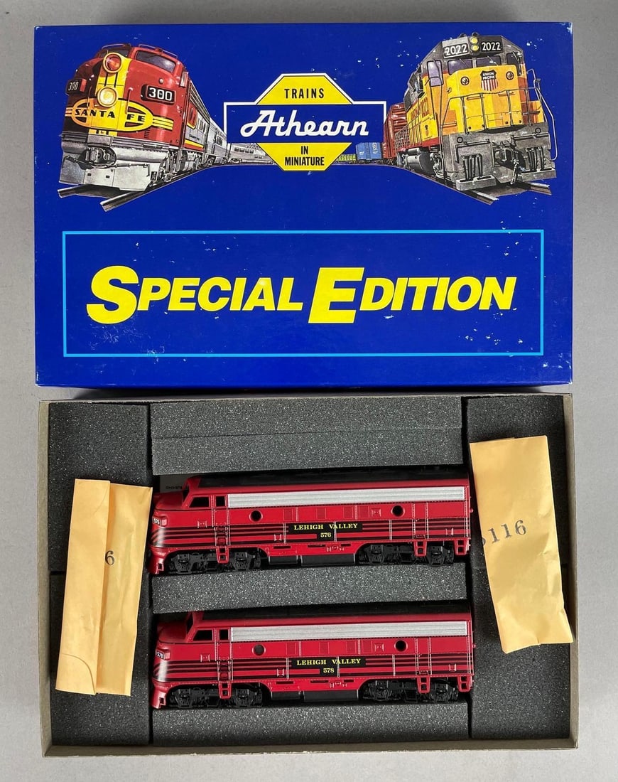 Athearn Special Edition HO Scale F7A Diesel Locomotive Set (1 of 2)