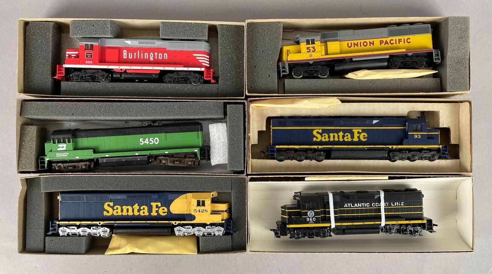Group of Athearn HO Scale Diesel Locomotives: Includes Santa Fe , Burlington northern