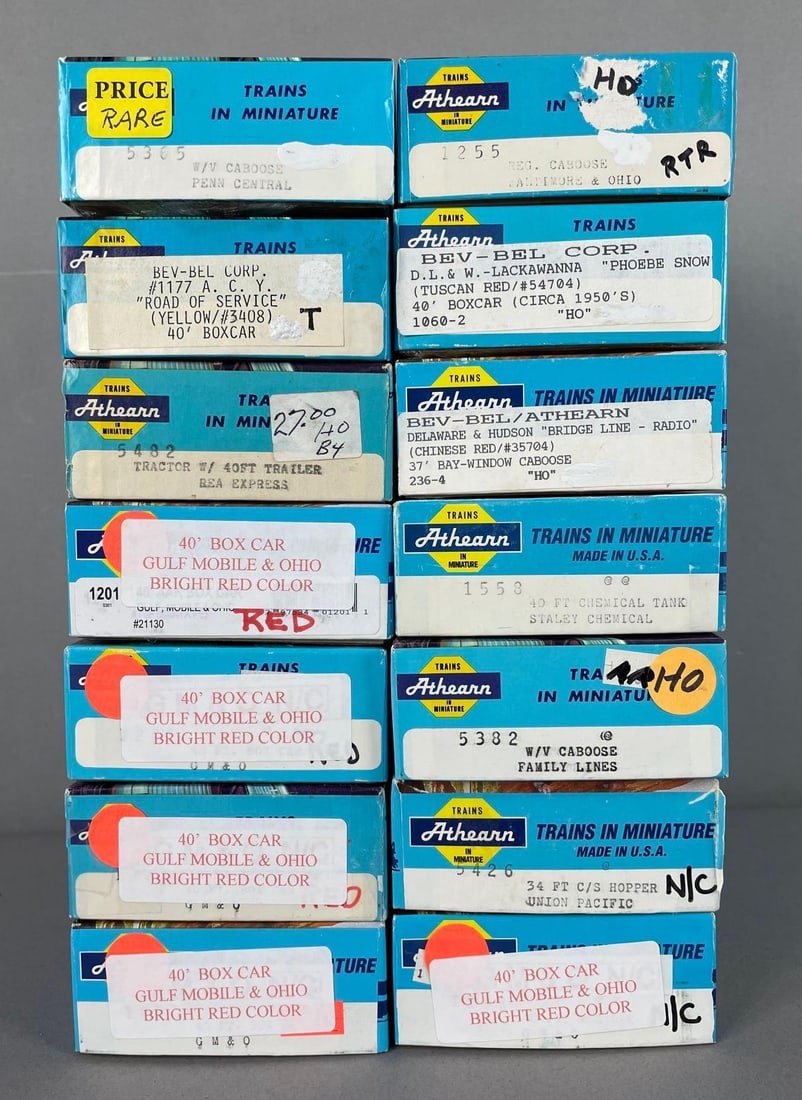 Group of Athearn HO Scale Freight Train Cars: Includes w/v Penn central caboose, chemical tank
