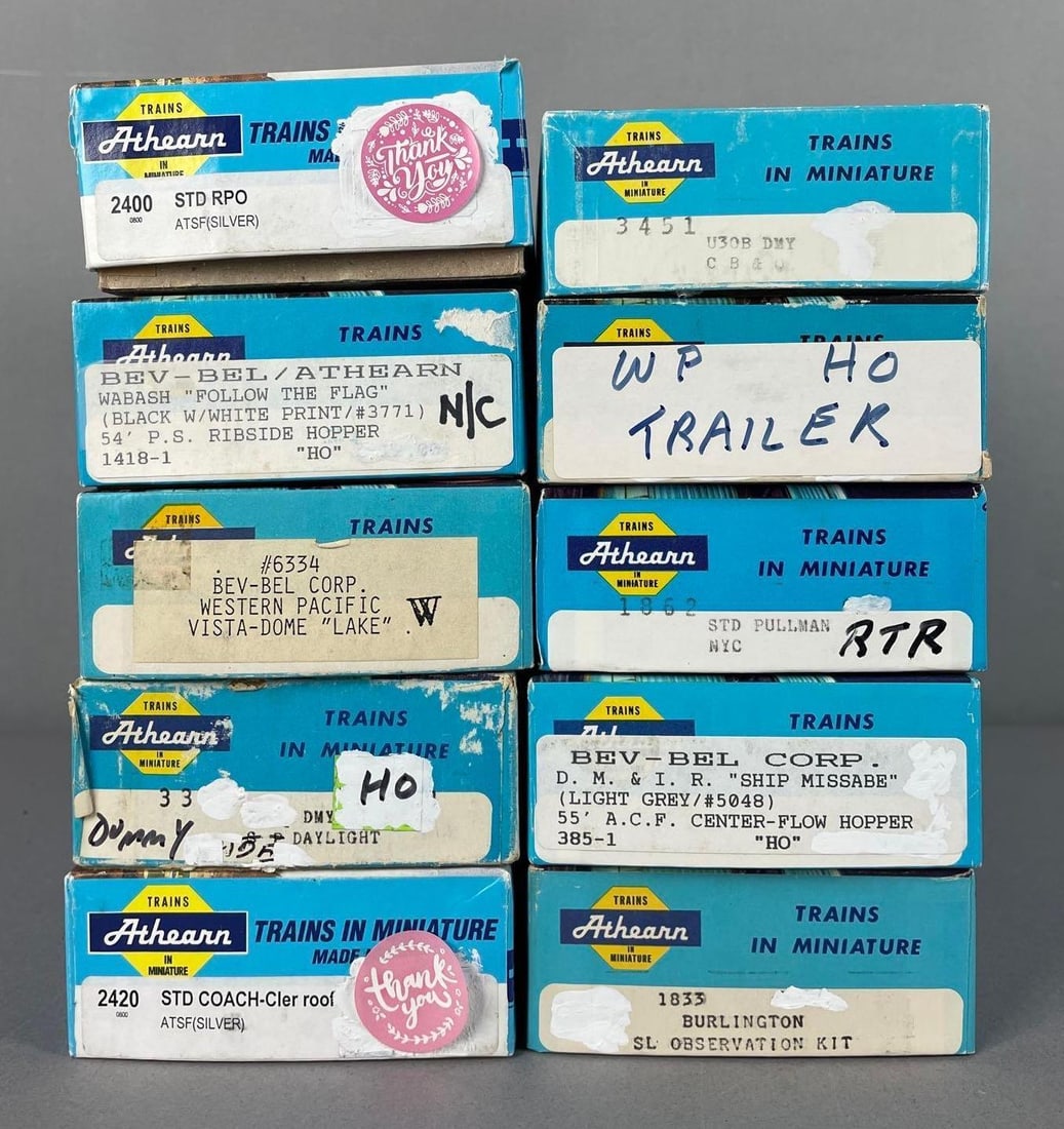 Group of Athearn HO Scale Freight / Passenger Train Cars (1 of 2)