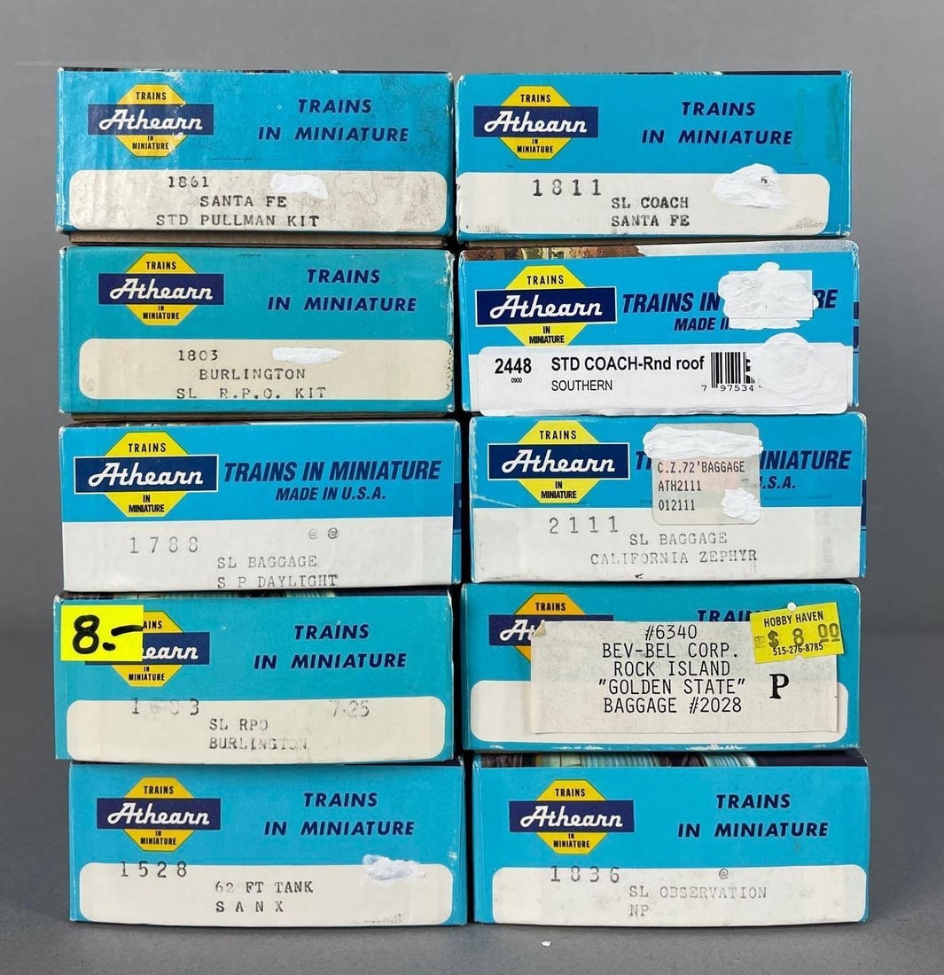Group of Athearn HO Scale Passenger Train Cars: Includes NP observation, Burlington rpo