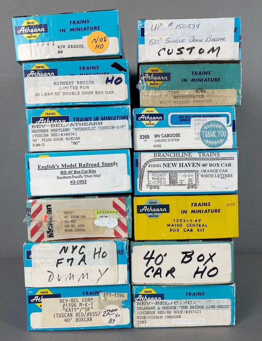 Group of Athearn HO Scale Freight Train Cars: Includes boxcars, caboose