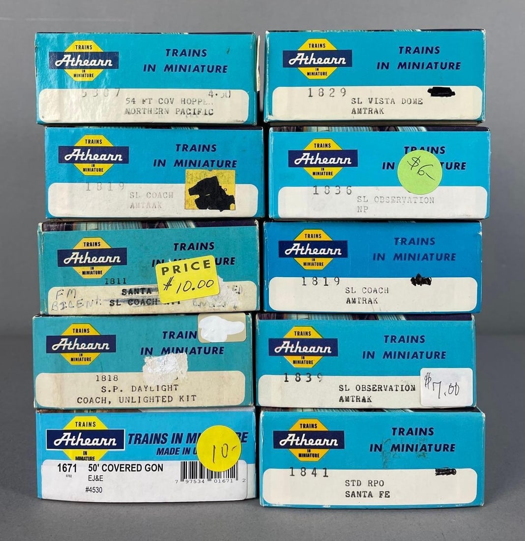 Group of Athearn HO Scale Passenger Train Cars: Includes observation, Amtrak coach