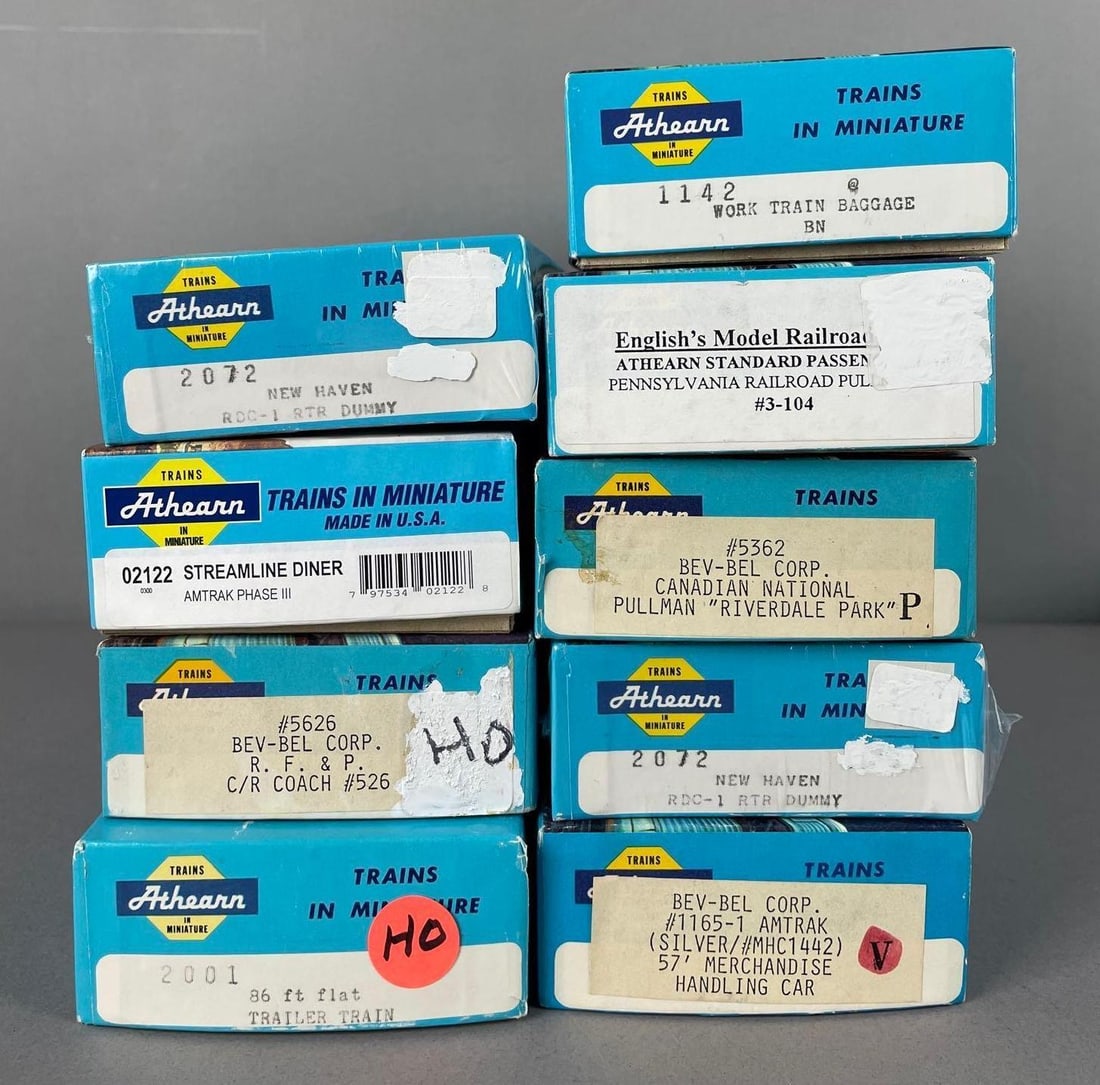 Group of Athearn HO Scale Passenger Train Cars (1 of 2)