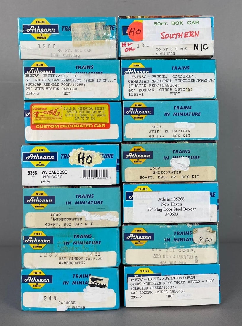 Group of Athearn HO Scale Freight Train Cars: Includes boxcars, caboose