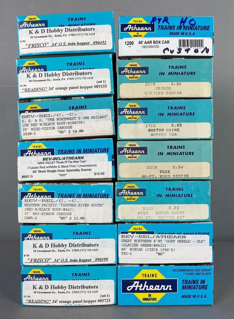 Group of Athearn HO Scale Freight Train Cars: Includes boxcars, hopper