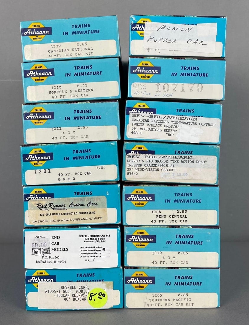Group of Athearn HO Scale Freight Train Cars: Includes reefer, hoppers