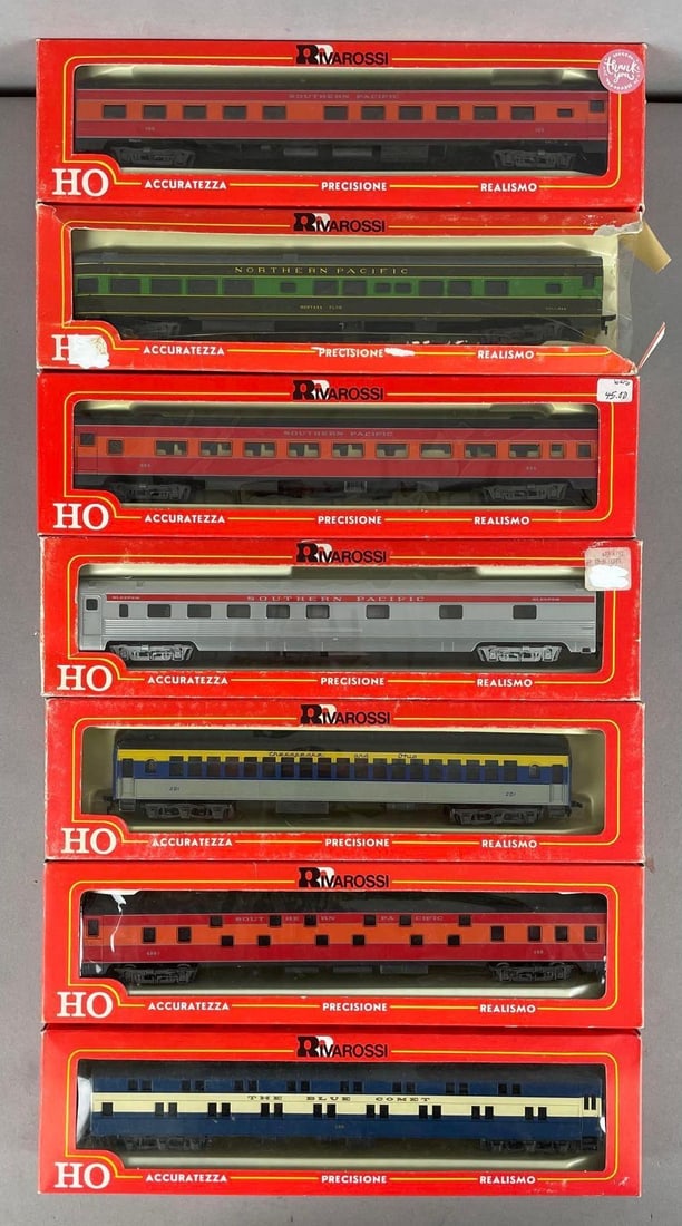 Group of Rivarossi HO Scale Passenger Train Cars: Includes the blue comet, southern pacific